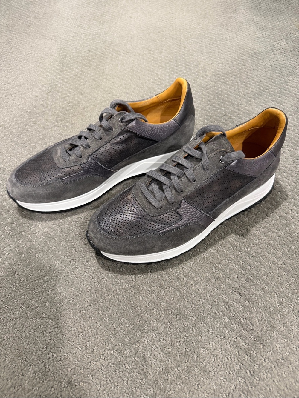 Magnanni Men's Fado Charcoal Suede Low-Top Sneakers SIZE 11